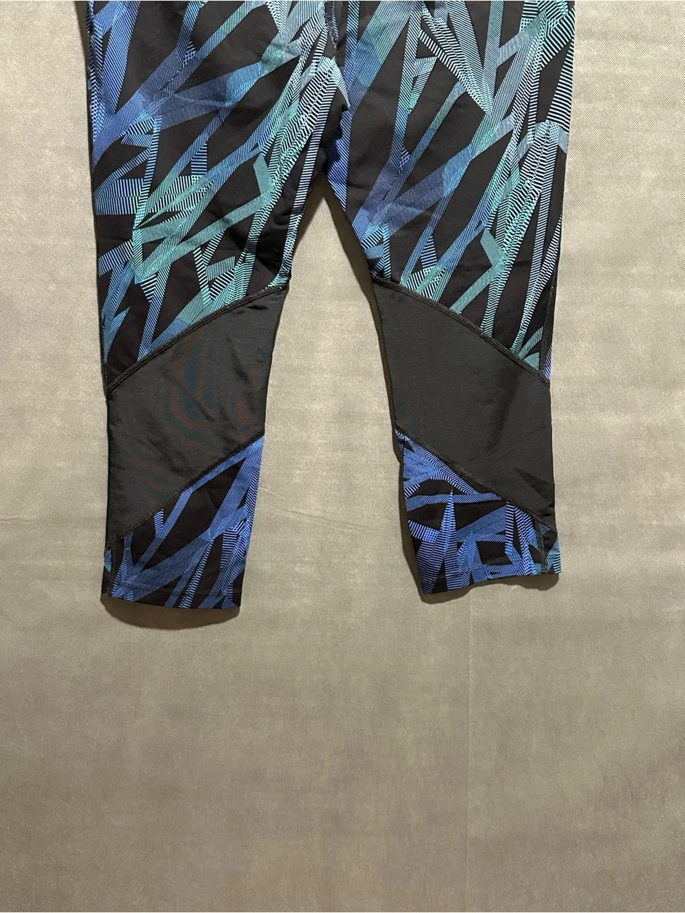 Nike Epic Lux Dri-Fit Crop Running Leggings Blue Geometric Print Pocket Size L